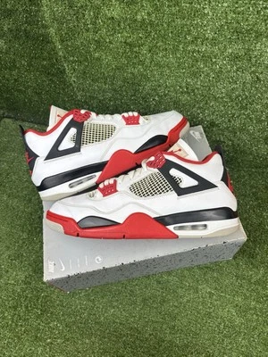 Talla 13 - Jordan 4 Retro OG Mid Fire Red Foto 1 de 4