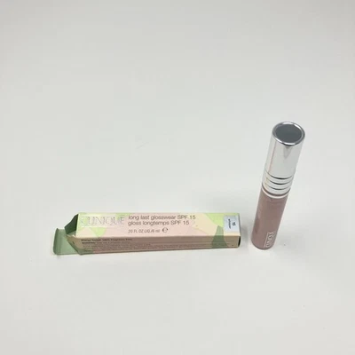 Clinique Long Last Glosswear FPS 15 Tonos 15 Susurro Plumín Raro Foto 1 de 2