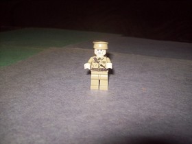 LEGO INDIANA JONES COLONEL DOVCHENKO FIGURE FOR SETS #7626,#7628