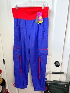 New ZUMBA Cargo Pants Purple Moon Red DANCE FITNESS Salsa Convert to Capri Large - Picture 1 of 4