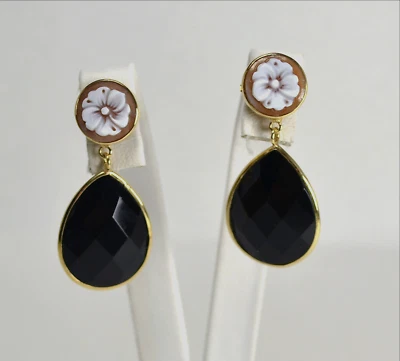 ORECCHINI ORO GIALLO 18kt CON GOCCE DI ONICE E CAMMEI FIORI            OGHT 0423 - Immagine 1 di 3