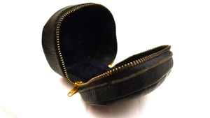 Black Leather Original Pentax Asahi Optical Co Lens Camera Zipped Accessory Case - Picture 1 of 7