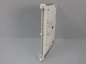6ES54654UA11 - SIEMENS - 6ES5465-4UA11 / Analog Input Module Used - Picture 1 of 3