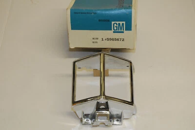 1973, 1974 CADILLAC NOS ELDORADO PARKING LAMP CHROME BEZEL - Image 1 of 4