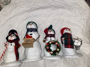 4er Set Byers’ Choice 8-10” Schneemann Weihnachten Urlaub Classic Collection - Bild 1 von 11