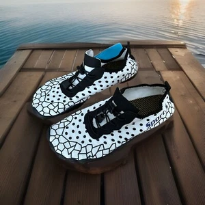 MENS WATER SHOES NEW POOL BEACH SURF DANCE SLIP ON FITS SIZE 8-9 - Picture 1 of 9