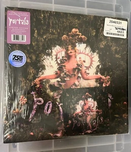 *SIGNED* Melanie Martinez - PORTALS Vinyl LP Record Autographed Bloodshot - Picture 1 of 3