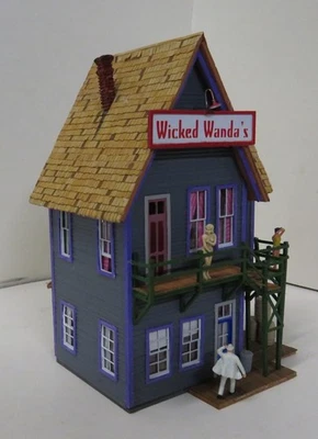 WICKED WANDA'S. MOLINOS DE BARRAS. CONSTRUIDO. MADERA. BIEN DETALLADO. DESGASTE. ¡EXCELENTE! HO Foto 1 de 4