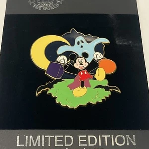 Disney Pin Trading Pin Mickey Mouse Halloween LE100 LE 100 New on Card MINT v17 - Picture 1 of 4