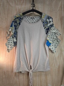 Camisa Top Umgee Boho Estampado Mixto L Volantes Manga Acampanada CREMA Calce Relajado - Imagen 1 de 10
