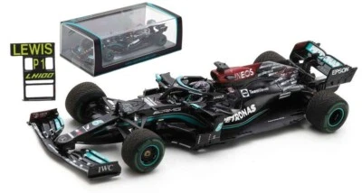 Spark S7695 Mercedes-AMG W12 Winner Russian GP 2021 - Lewis Hamilton 1/43 Scale - Image 1 of 4