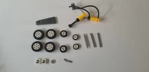 LEGO pieces lego technique piston and wheels + accessories - Picture 1 of 3