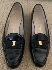 Vtg Salvatore Ferragamo Sz 7 A2 Black Leather Bow Gold Logo Loafer Flats Y2K - Picture 1 of 13