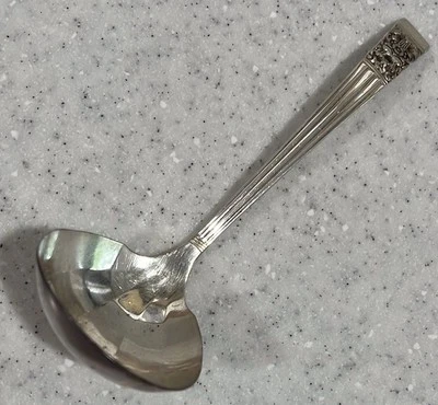Vtg Oneida Community Silverplate CORONATION Pierced Gravy Ladle 1936 - Image 1 of 4