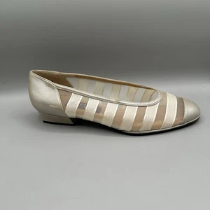 Stuart Weitzman Women 10 Mesh Sided Low Heel Round Toe Gold Stripe Flats - Picture 1 of 9