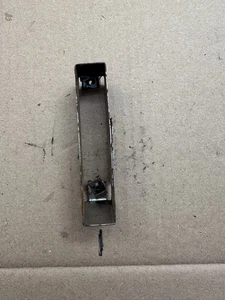 90-93 CORVETTE C4 SPORT SEAT SWITCH RETAINER INSERT 10148088 - Bild 1 von 3