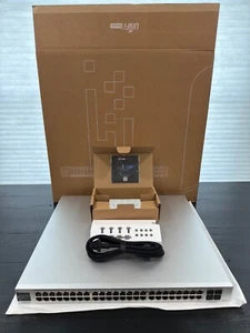 Ubiquiti USW-Enterprise 48-PoE 2.5Gb PoE and 10Gb SFP Ethernet Enterprise Switch - Afbeelding 1 van 8