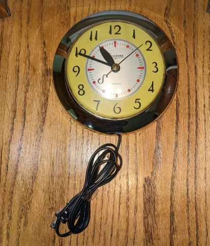 Vintage Sessions "Elegance" Diner Industrial Wall Clock 7.25" round - Works! Cover