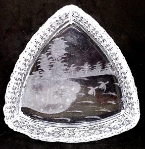 Older Vintage Heavy Pattern Glass w Etched Water Fowl Scene Small Nut Mint Dish - Imagen 1 de 12