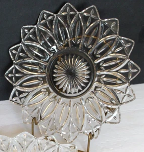 2 Pc. Vintage Federal Glass Co. Clear Petal Pattern 11" Dinner Plates  - Mint! - Picture 1 of 2