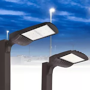 SekTor Area Light 300W Type 3 4000K 120-277V Bronze SAL-300-T3-40-U - Picture 1 of 3