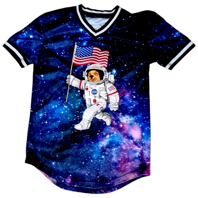 Hudson Outerwear - Camiseta Jersey Bordada Oso Espacial Bandera EE. UU. Galaxia Cuello en V Foto 1 de 4