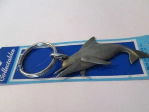DOLPHIN METAL KEYCHAIN - Picture 1 of 1