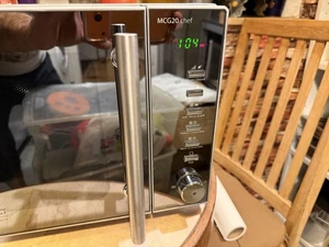 Caso MCG 20Chef 900W 20L Mikrowelle Silber,vorne spiegel,wie neu,sehr gepflegt - Bild 1 von 7