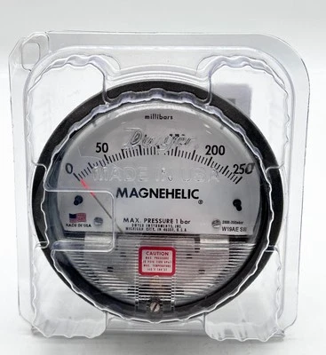 Dwyer 2000-250MBAR Magnehelic Pressure Gauge 0-250mBar  - Image 1 of 4