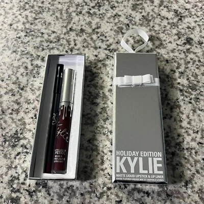 Juego de lápiz labial líquido mate y delineador de labios Kylie Cosmetics Holiday Edition "Vixen" Foto 1 de 4