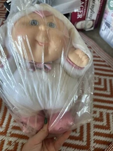 1992 Parche de repollo niños disfraz de pollo Babyland muñeca pollito juguete chirridos Pascua - Imagen 1 de 7