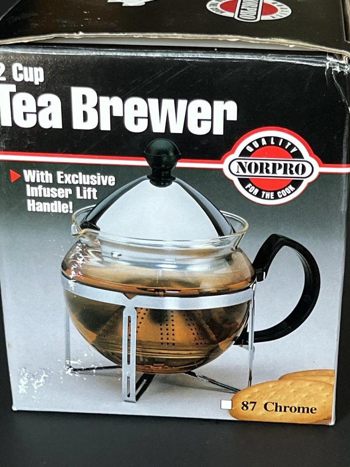 Vintage.NORPRO, 2 Cup Chrome Tea Brewer With Exclusive Infuser Lift Handle. NIB. - Image 1 of 4