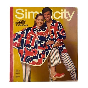Vintage 1970 Simplicity Sewing Pattern Catalog Store Counter Book - Full Color - Picture 1 of 11