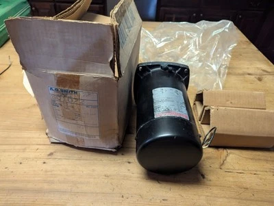 AO Smith SQ1072 Full Rated Square Flange .75 3/4 HP Swimming Pool Motor NOS - Image 1 of 4