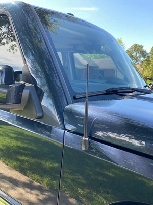 9" inch Antenna Rubber Mast Black Power Radio AM/FM for Jeep Commander 2006-2010 - Image 1 of 4