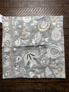 Pottery Barn Sonya Embroidered Pillow Cover New - Picture 1 of 5