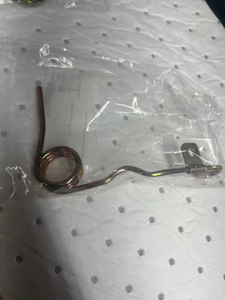 Muelle capó Ferrari 456 Rh 63883600 Foto 1 de 1