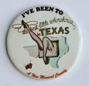 Bestes kleines Hurenhaus in Texas - Broadway Button - Souvenir - Bild 1 von 2