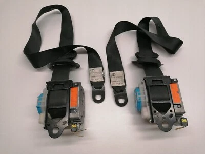 Cinturones de seguridad delanteros izquierdo derecho Toyota Yaris III año 201... - Imagen 1 de 4