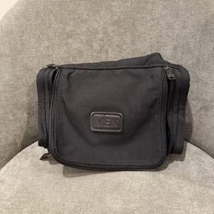 Schwarze TUMI Nylon Herren Kulturbeutel Reisetasche Hergestellt in den USA - Bild 1 von 12