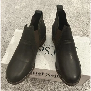 Josef Seibel Sienna 71 Chelsea Olive Black Leather Boots Womens 6-6.5 EU 37 New - Picture 1 of 10