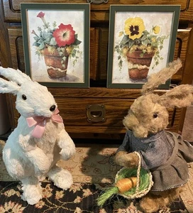 Sisal Grass Bunnies  11” Spring Rabbit Decor, Green Framed Flower Pictures - Picture 1 of 9