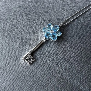 NWT Vera Wang Aqua Flower Sterling Silver Necklace March Birthstone Bridal Gift - Picture 1 of 8