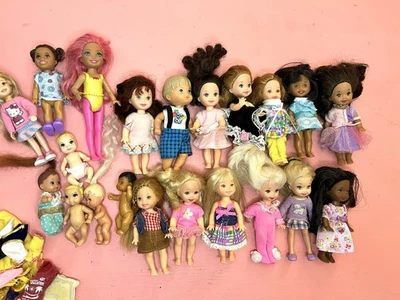 Lote de Boneca Vintage Mattel 1994 Barbie Friends Little Sisters Brinquedo Melodia - Imagem 1 de 4