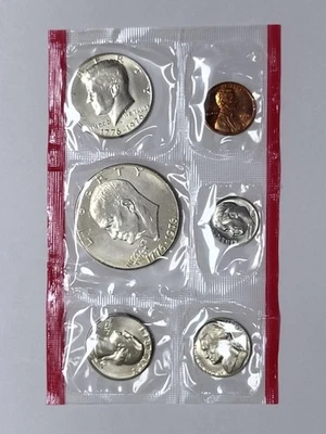 Full Set of 1976 UNCIRCULATED coins Denver Mint Never touched in 50 plus years B - Image 1 of 4