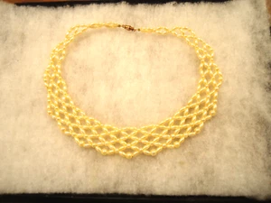 Vtg gold tone faux pearl Collar choker necklace - Picture 1 of 4