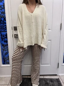 Free People V-Neck Chunky Relaxed Oversized Pullover Cream Sweater Sz XXS To Xl - Picture 1 of 5