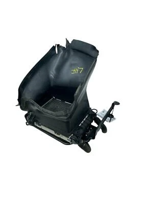 Audi Q7 2017 2018 2019 4M OEM izquierdo 3,0 L radiador auxiliar con conducto de aire Foto 1 de 4