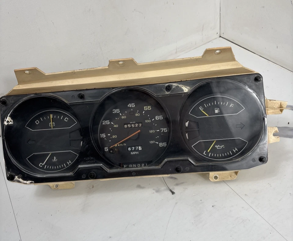 Dodge D100/D150/D250 1981-1989 Ram Ram Ram Charger calibre clúster 85 k sin probar Foto 1 de 4