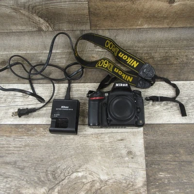 Цифровая зеркальная камера Nikon D600 24,3 Мп с зарядным устройством без объектива черная протестирована рабочая - Изображение 1 из 4